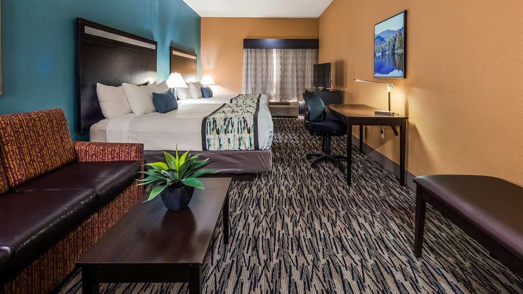 Best Western Plus Mcdonough Inn & Suites Exterior photo