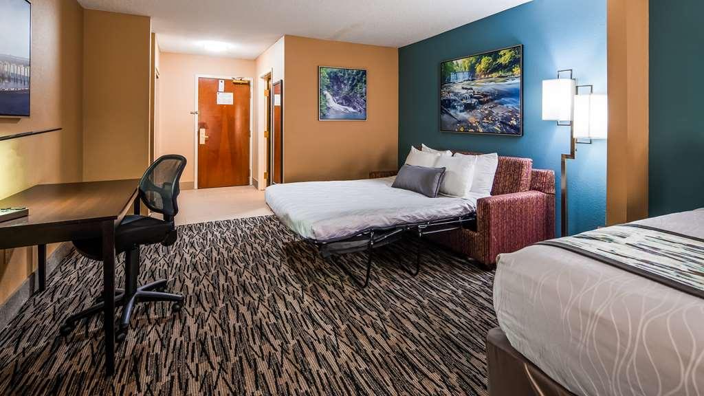 Best Western Plus Mcdonough Inn & Suites Exterior photo