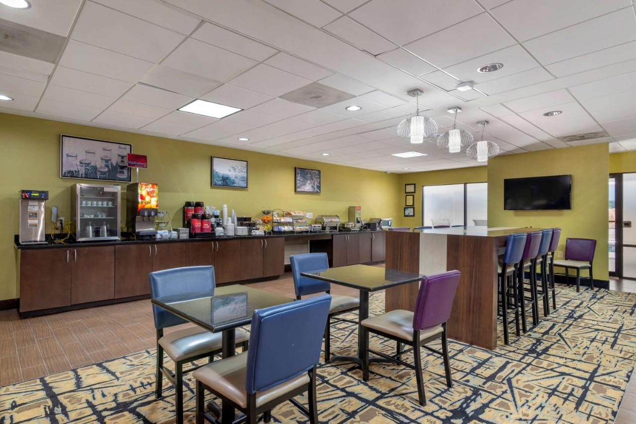 Best Western Plus Mcdonough Inn & Suites Exterior photo